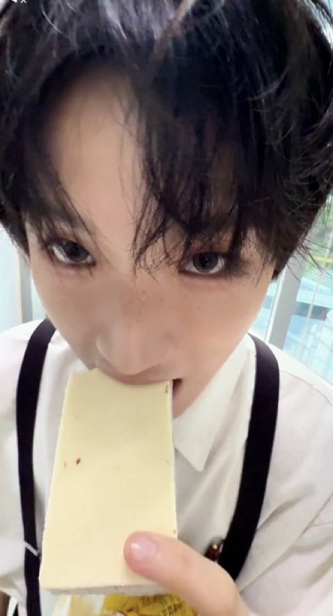 damogata's tweet photo. 이거구도가…위험한대 https://t.co/9YyjUj3ECH