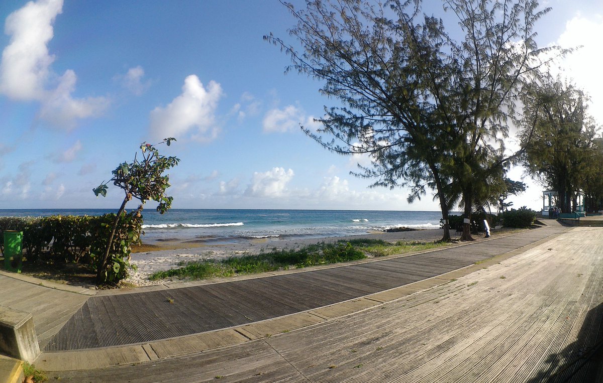 BoardwalksBB's tweet photo. Hastings Rocks Esplanade is more than a century old and is the heartbeat of the south coast boardwalk. This historic seaside esplanade blends breezy ocean lookouts with shady spots to sit, chat, and soak up the island's rhythm. 😎
https://t.co/bdMVl60GZA

#barbados https://t.co/Lt6rNOTqsO