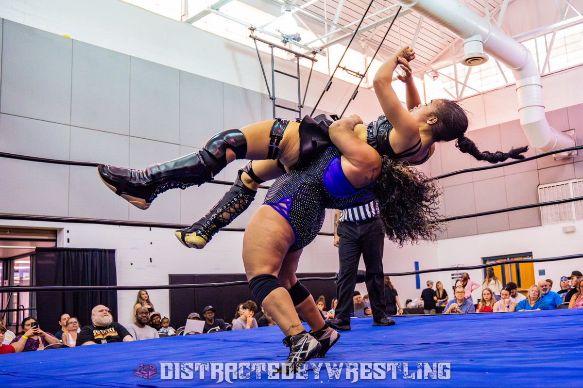 tanailysuplex's tweet photo. Once a champ, ALWAYS a champ! Whether you like it or not 🏅👑🤝🏽👏🏽 #AllISeeIsGold #SuplexQueen #GoingForARide #suplex #POW 

📸: @distractedbywrestling 
@powrestlingllc https://t.co/MPIvZhNMeG