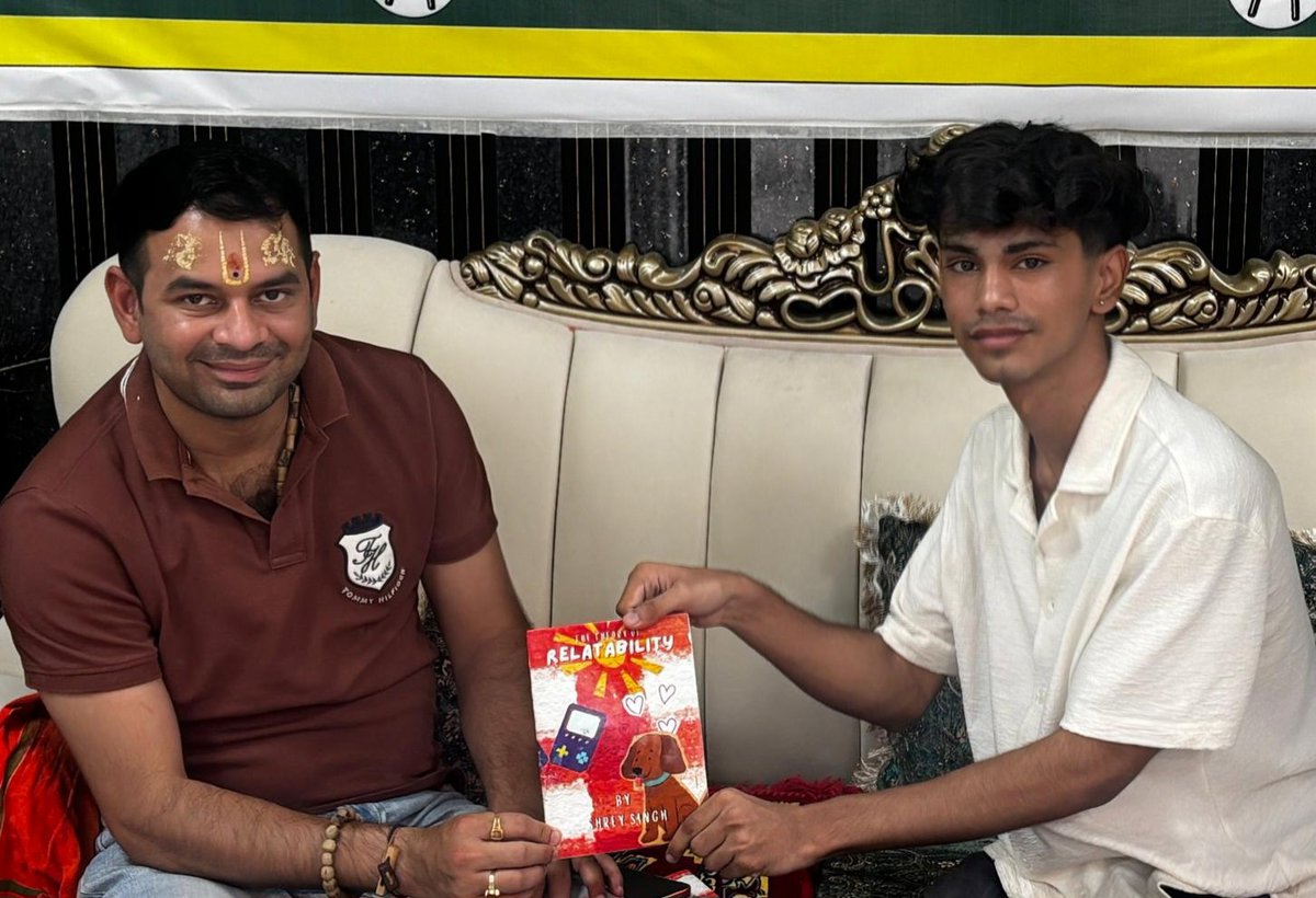 _preserver_'s tweet photo. With @TejYadav14 bhaiya 🧿💗

#tejpartapyadav #jjd https://t.co/fTeksTr79j
