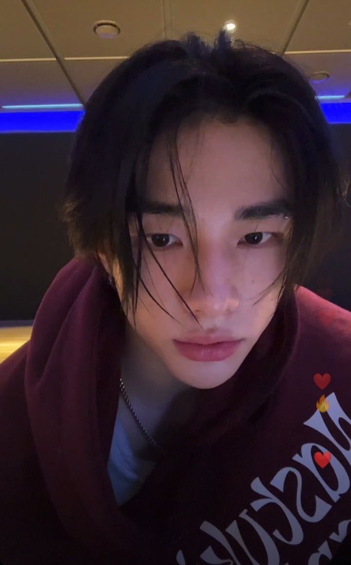 lvuhj's tweet photo. @fcfifaking22 mind you he goes live with no makeup on all the time😂😂 https://t.co/7bu1lDUIad