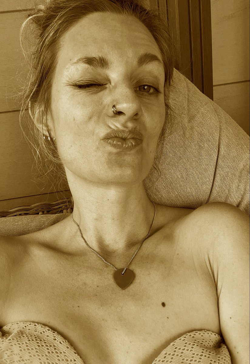 curie_julie's tweet photo. Meine Güte, wieso seid ihr alle so sexy? 🤯
#hotTimeline
#prettyOnes
🫶🏻 https://t.co/bKuGDOR67n