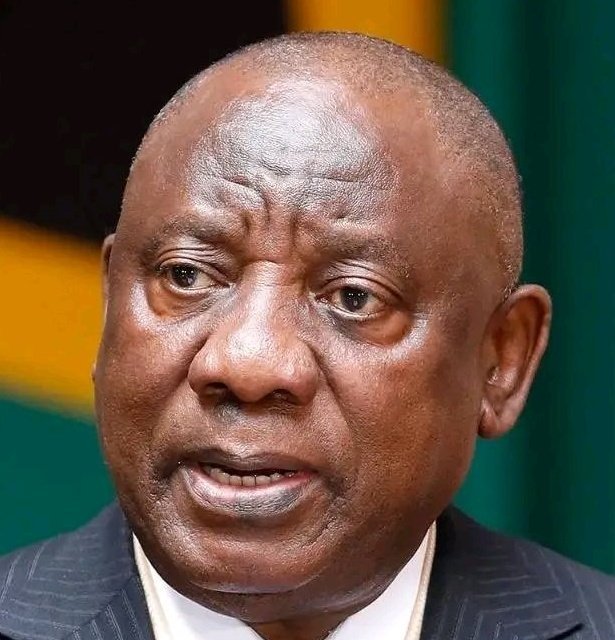 MDNnewss's tweet photo. Activist Nkosikhona Ndabandaba says he spent more than 20 minutes on a phone call declining a meeting with President Cyril Ramaphosa until an MP was sent to persuade him to accept the meeting. https://t.co/xtBUPIRjp2