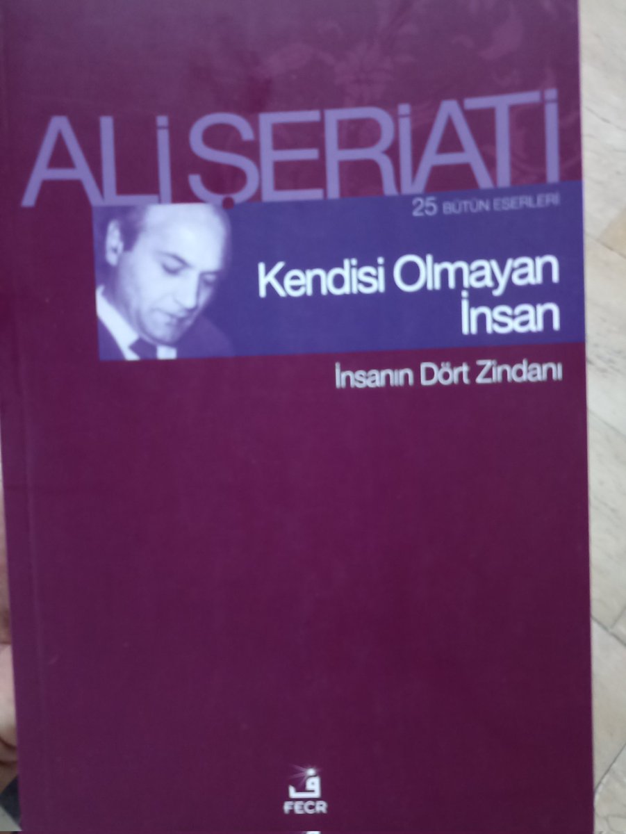 masiro53617's tweet photo. Te kém gotîye pismam 
Gîrtîgeha Leyla heye !
Wek mehmet atlı gotî 
Dîyar dîyar te gerîyam 
Dîsa hepsa te de mam. https://t.co/ZXuuF0ri0M