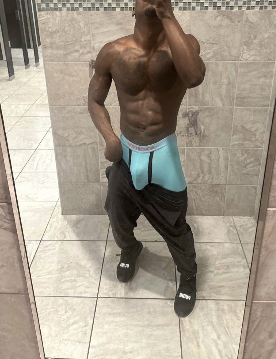 slides_fetish🫦 tweet media