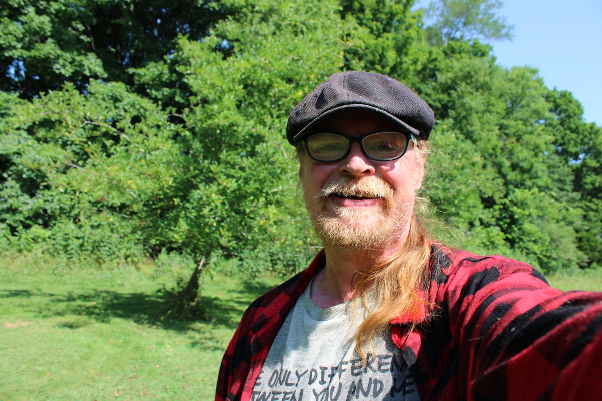 docsanderson's tweet photo. #Scientists #BotanicalGarden #Ecologist
@NatGeo @danpeckwx @HeartsofHeroes_
@Nature G Mags Lizzie Heat Index=109F again. got in solid #Cardio mowing back #Orchard the #Apples really look like apples now heading in to get fluids totally drenched in sweat i love you Mwah HOT Lelon https://t.co/afNrn99Pja