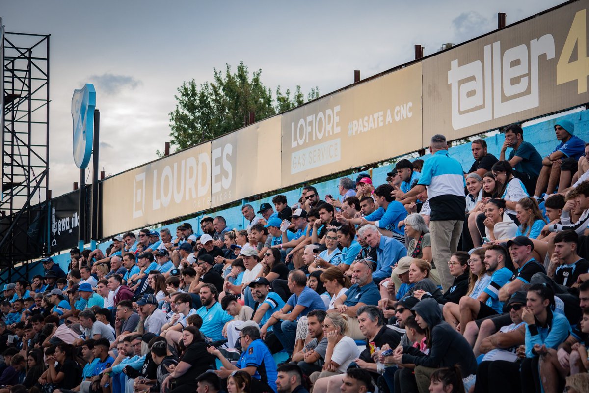 TemperleyOK's tweet photo. 🏟️🩵 EL SÁBADO VOLVEMOS AL BERANGER. 

Este sábado, Temperley recibe a Tristán Suárez desde las 15:30 por la fecha 19. 

👉🏻 Ya podes sacar tus entradas online: https://t.co/hbWsJAP7ya

😎 Recordá que socios y socias con cuota al día no abonan popular e ingresan sin cargo. https://t.co/XWjehzUhsx
