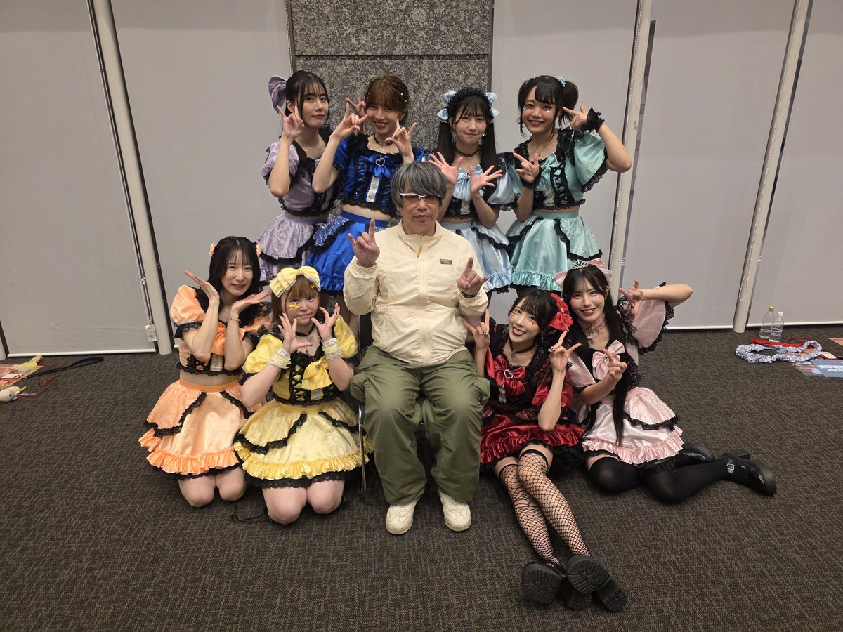 magicdragon6767's tweet photo. 令和8年6月28日  Baby'z Breath -ワンマンライブ-  特典会  全メンバーと集合写メ横全体バージョンで撮影しました‼️🤘🥰
#ベビブレ
#ベビブレワンマンライブ
#マジックドラゴン https://t.co/fH6TsstsF1