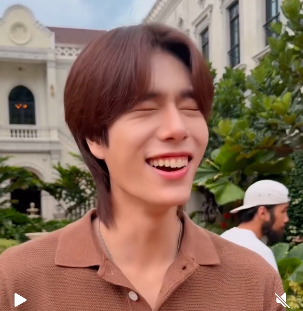chouxcheese's tweet photo. น้องภูวินยิ้มหวานมาโดยตลอดตั้งแต่เด็กจนโตเลย ยิ้มหวานฟันกาตุ่ยแถมตาสระอิอีก ขี้โกงมาก https://t.co/GGwj5Kd1Db