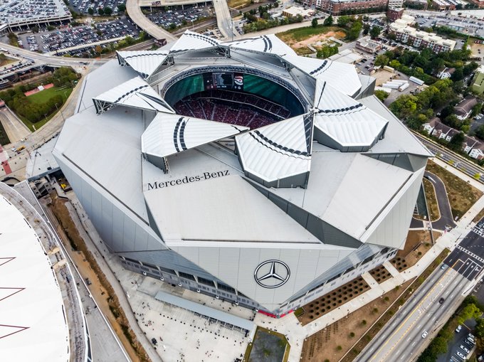 Skylar Skye - 1 pic. Can we take a moment to appreciate Atlanta stadium - where England are playing today I don’t think I’ve ever seen anything like it, is this the best stadium in America? 🇺🇸 https://t.co/C03QLLYCsO