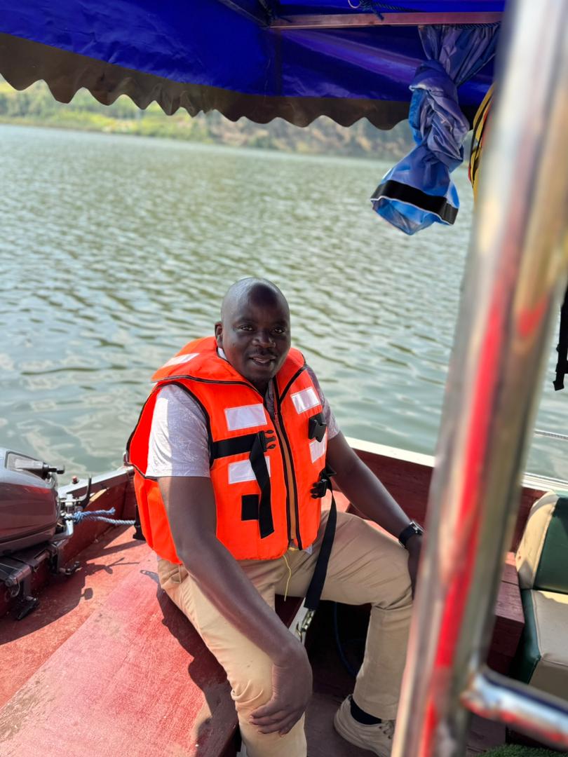 Bernardkwiri's tweet photo. The place to visit while in Kabale is @bunyonyiluxuryR. A beautiful place that make you forget home due it's coolest Environment on Lake Bunyonyi, Kabale. I enjoyed a boat cruise something that inspired. @KabaleDistrict #KigeziRegion. https://t.co/DiqROhJ63d