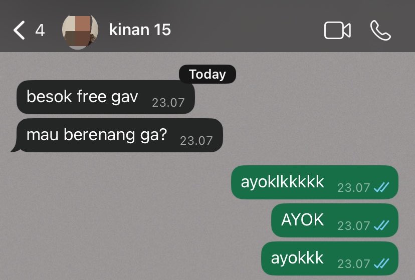 911helix's tweet photo. pas banget temanku ini chat walaupun ga bultang 😋 https://t.co/ZRAlV0SYB6
