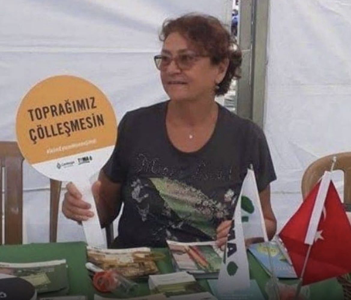 tmuhalefet9's tweet photo. NATO zirvesi öncesi gerçekleştirilen operasyonlarda tutuklanan 75 yaşındaki emekli öğretmen Ayten Yakut tahliye edildi! https://t.co/JsYs0oskCS