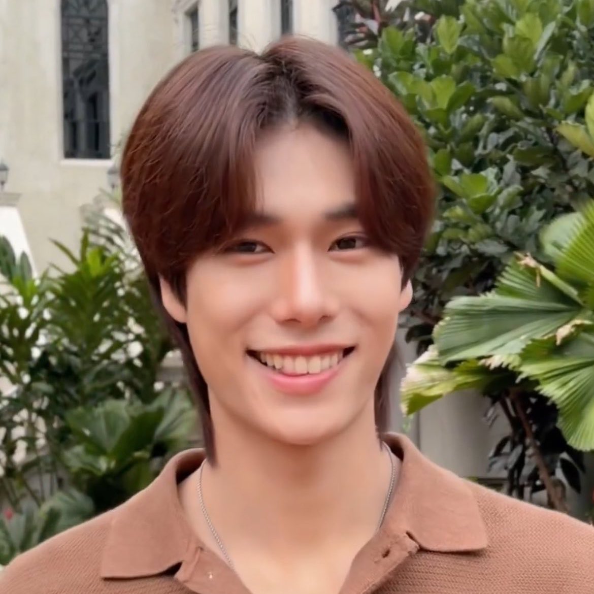 chouxcheese's tweet photo. นางยิ้มเหมือนเดิมจริงๆ เป๊ะมาก โคตรน่ารัก555555555555555555555 https://t.co/IMZ0dvpAkD