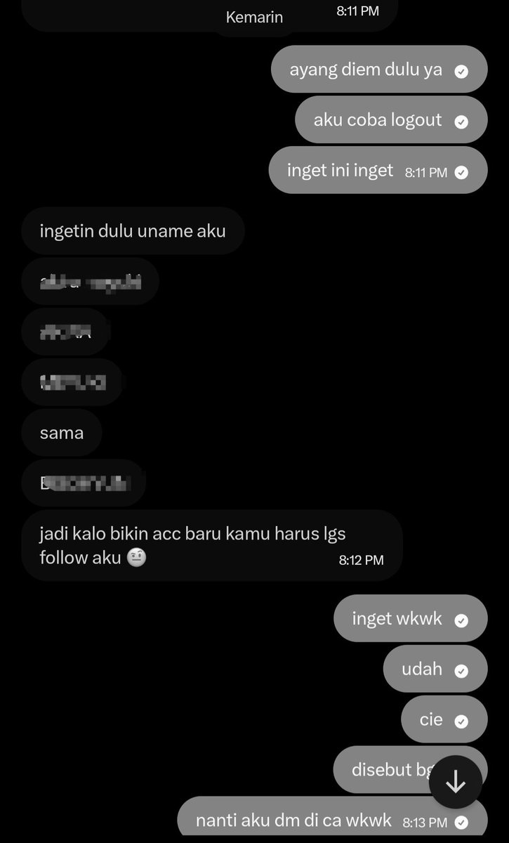 senjwta's tweet photo. another kegemesan dia. sengaja di sensor wkwk. https://t.co/LkjMQr0Zfw
