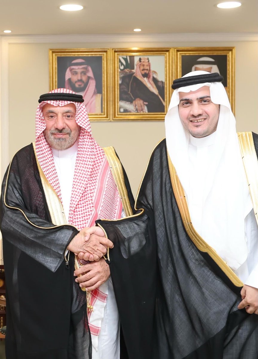 hadihx's tweet photo. بكل فخر واعتزاز، أرفع أسمى آيات التهاني والتبريكات لصاحب السمو الأمير جلوي بن عبدالعزيز بن مساعد، بمناسبة تمديد خدمته أميراً لمنطقة نجران. نسأل الله أن يوفق سموه في خدمة الوطن والمواطنين، وأن يديم علينا نعمة القيادة الحكيمة.. هنيئاً لنا بك اميراً لمنطقتنا. https://t.co/t3vZt8g7Sn