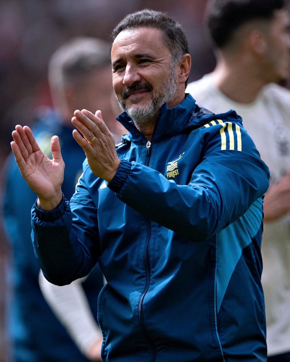 B24PT's tweet photo. Vítor Pereira deixa o Nottingham Forest.

Havia uma cláusula para a sua saída válida até ao fim de junho e o treinador português foi informado por email às 23h58 de dia 30, revela @JacobsBen 😳 https://t.co/zxDh5yvq4u