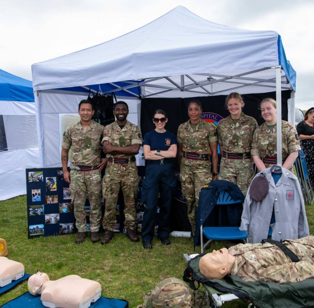 DMS_JHG_South's tweet photo. We supported #armedforcesday in #portsmouth with an interactive stand incorporating #CPR lessons, casualty mgt drills & equipment demos. Also present was the @SCAS999 car we operate from JHG(S) HQ - #caring for the local community! 🫡 #proudtoserve @DMS_MilMed https://t.co/PzZhahOPad