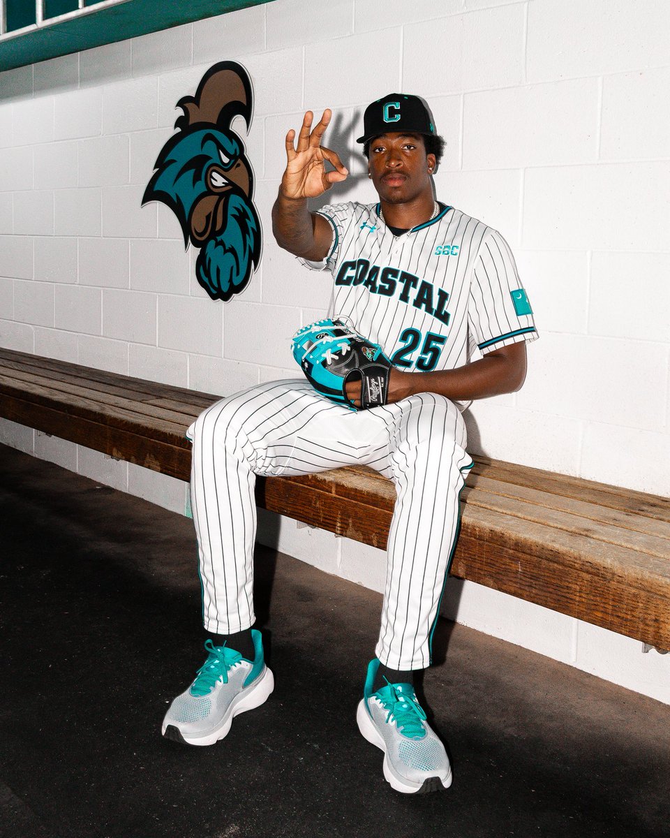 ChantsSzn's tweet photo. 🚨 NEW CHANT ALERT! 🚨

Chris Billingsley Jr has committed to Coastal Carolina!

The Mississippi State RHP threw 23.2 inning in 2026 for the Bulldogs &amp; struck out 17. Struck out 95 in 2025 at ECCC.

A fastball up to 98 mph and a mid-80s breaker.

Coastal has found their closer. https://t.co/zY25E3xYtO