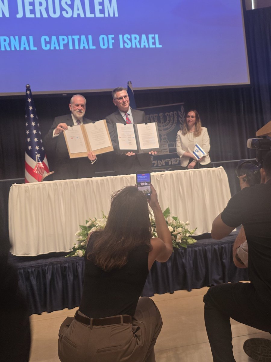 Stephstrauss21's tweet photo. An historic day! Proud to attend a signing ceremony to build a permanent US embassy in our eternal capital, Jerusalem. @GovMikeHuckabee Amb. Mike Huckabee is a blessing and gift to the Jewish nation and the State of Israel and I am honored to call him a personal friend. https://t.co/RtIiMDswoX