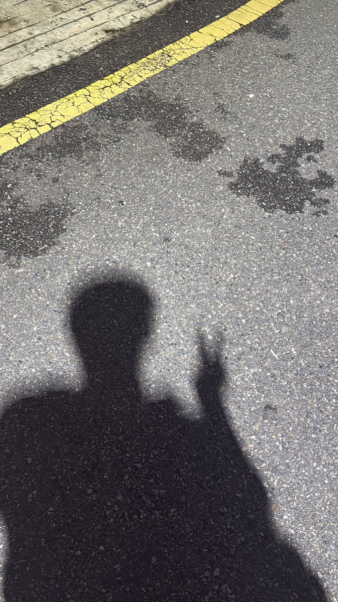 haram_vvb's tweet photo. #ㅁㄴㄷ
진짜 심심하다 https://t.co/5pnQT5F1Jw