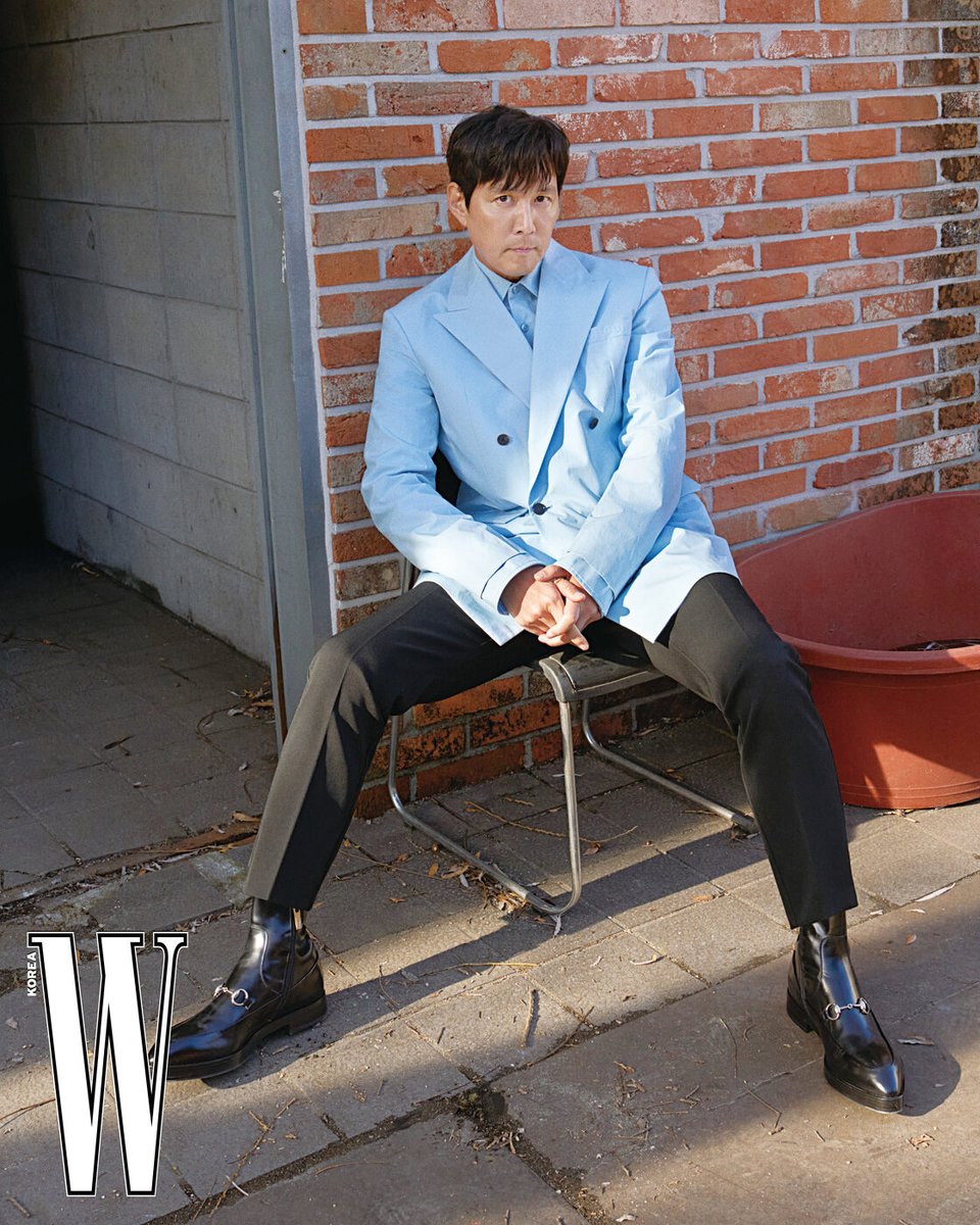HanPvn's tweet photo. It's been so long since I've seen JJ wear boots. I miss that so much 🥹 https://t.co/FQMLzc389r