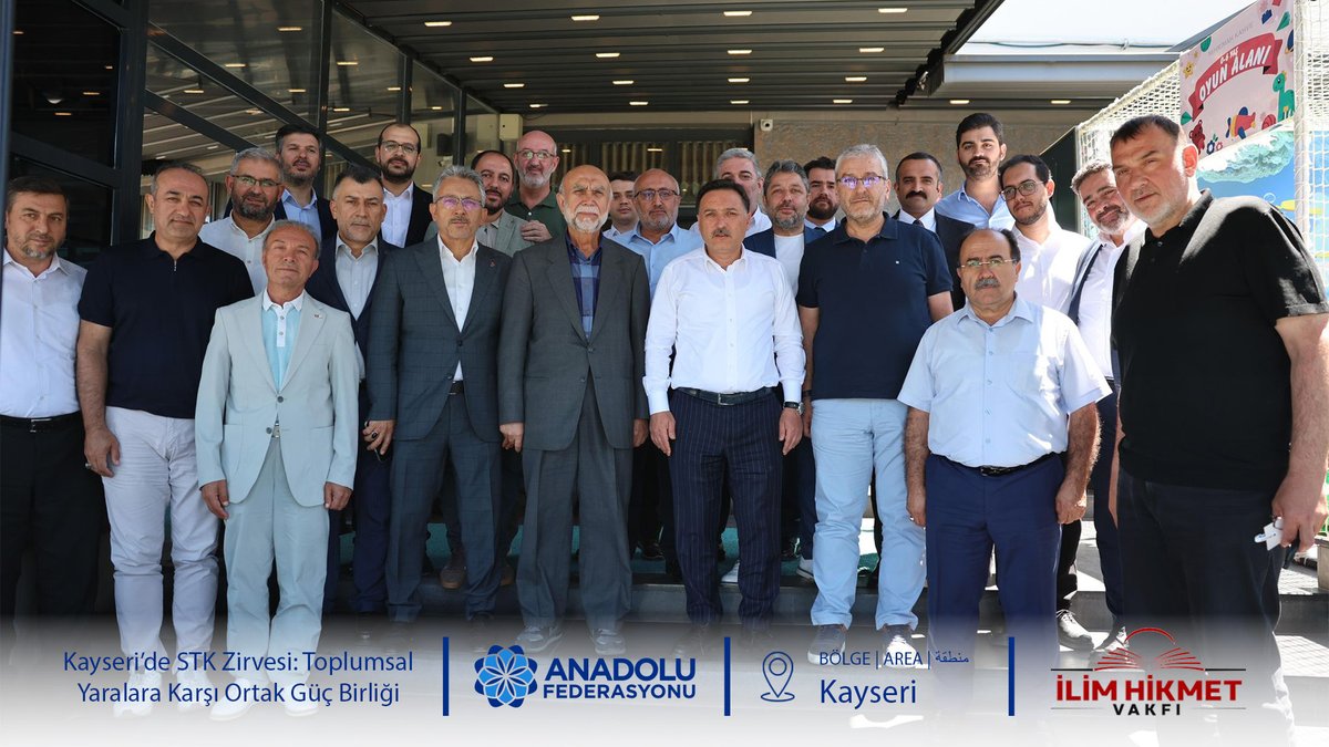anadolufdrsyn's tweet photo. Kayseri Valisi Gökmen Çiçek’in liderliğinde bir araya gelen sivil toplum kuruluşu temsilcileri, yalnızlık hissiyle mücadele eden göçmenlerin entegrasyonuna kadar birçok sosyal meselede stratejik iş birliği kararı aldı.

📰📌Haberin detayları için:
https://t.co/zcMSsezQZ0 https://t.co/pA44CdM8c7