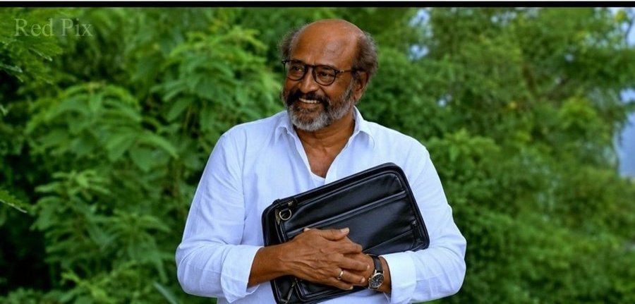 Raayan_Off's tweet photo. சிபிராஜ் கூட ஆவான்
ஆனாலும் இந்த ஜென்மத்துல ரஜினியால முடியாது 😭.
#BrokerKanth https://t.co/0CrGwTOPXx