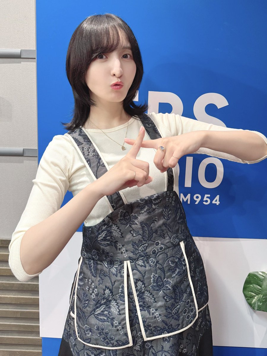 sakuraron954's tweet photo. 関智一さんと花澤香菜さんの二人芝居「日々、日々」を見に行った佐倉さん。
劇中のとあるシーンで情緒不安定に😰
生放送中、関さんご本人からのLINEも！
詳しくは #radikoタイムフリー で📻

佐倉綾音 論理×ロンリー | TBSラジオ | 2026/07/01/水  https://t.co/QKMYIRtTUY 
#佐倉論理 #佐倉綾音 https://t.co/ALgXOKO5wz