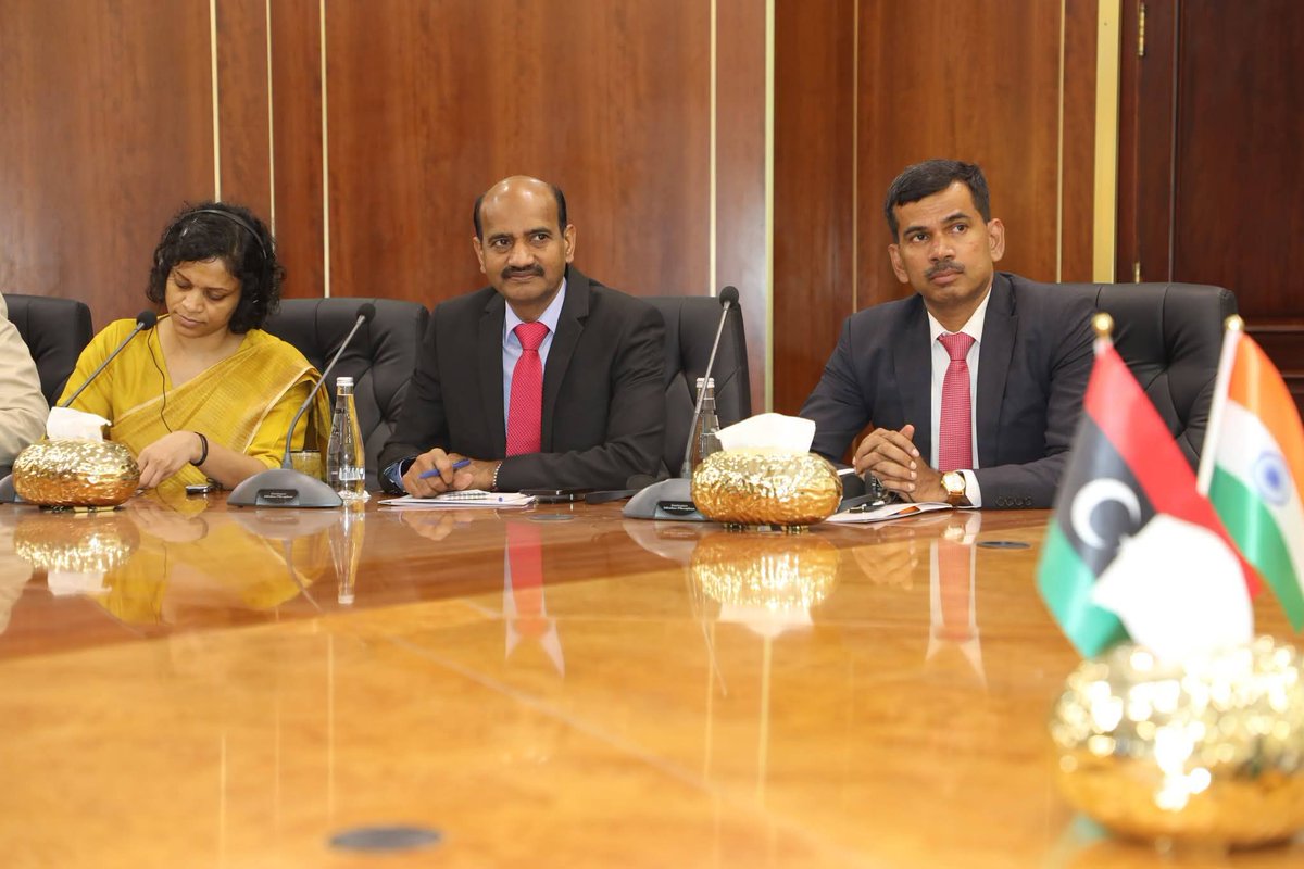 Indiainlibya's tweet photo. Minister of Economy and Trade in the Government of National Unity, State of Libya H.E. Dr. Suhail Abu Shiha received the Indian delegation led by Joint Secretary (West Asia North Africa) in the Ministry of External Affairs and held wide ranging discussions on further strengthening bilateral cooperation in trade, investment, mining, energy, IT as well as Digital Public Infrastructure sectors. 
@MEAIndia @DrSJaishankar
@Mofa_Libya