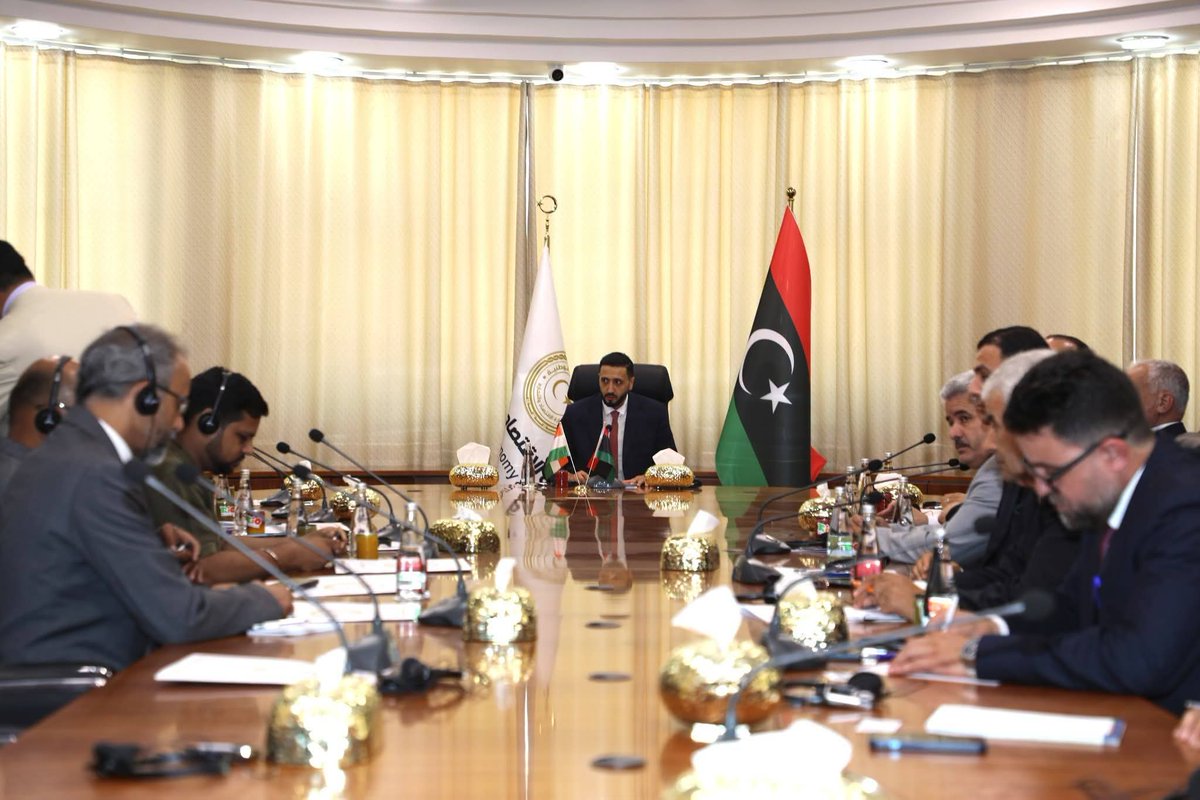 Indiainlibya's tweet photo. Minister of Economy and Trade in the Government of National Unity, State of Libya H.E. Dr. Suhail Abu Shiha received the Indian delegation led by Joint Secretary (West Asia North Africa) in the Ministry of External Affairs and held wide ranging discussions on further strengthening bilateral cooperation in trade, investment, mining, energy, IT as well as Digital Public Infrastructure sectors. 
@MEAIndia @DrSJaishankar
@Mofa_Libya