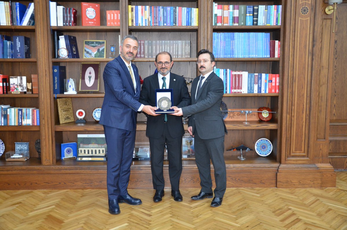 eyupdebik's tweet photo. Asırlık Okullar Vakfı Yönetim Kurulu Başkanı Sayın Hanefi Alkaç ve Başkan Vekili Sayın Murat İdelili’yi üniversitemizde ağırlamaktan memnuniyet duydum.

Köklü eğitim kurumlarımız arasındaki iş birliğini güçlendirmeye yönelik verimli bir görüşme gerçekleştirdik. Nazik ziyaretleri ve kıymetli değerlendirmeleri için kendilerine teşekkür ediyor, ortak hedeflerimiz doğrultusunda birlikte güzel çalışmalara imza atmayı diliyorum.