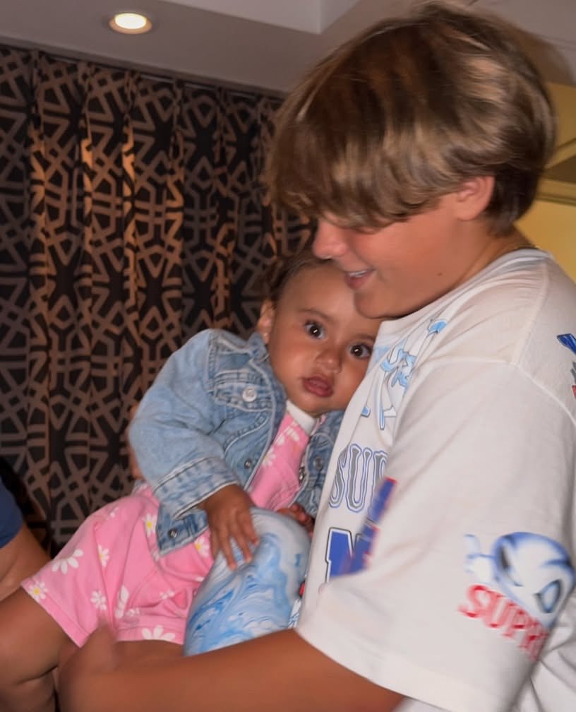 brunabiancardib's tweet photo. Davi &amp;Mel ❤️ https://t.co/ZTiO5EKaAN