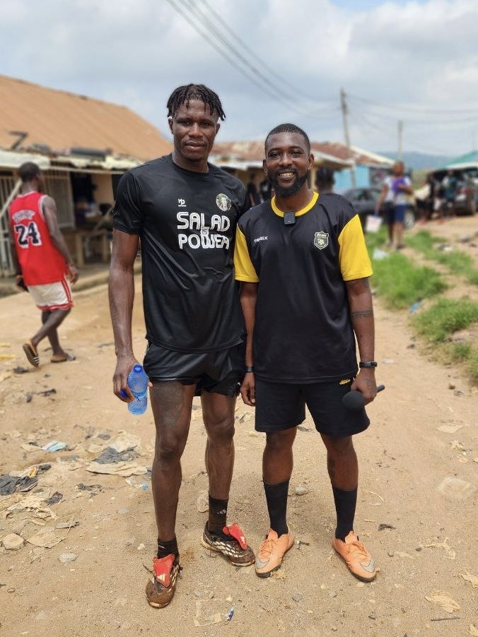 Edino__'s tweet photo. I meet some of my favorite professionals from the city of benue!I wish una all the best in the new season and GOD go continue to uplift una..🙏🏼#StephenEze#fidelisboliase#edino4arsenal#holidaymatch#allstars# https://t.co/GyVrfCglR4