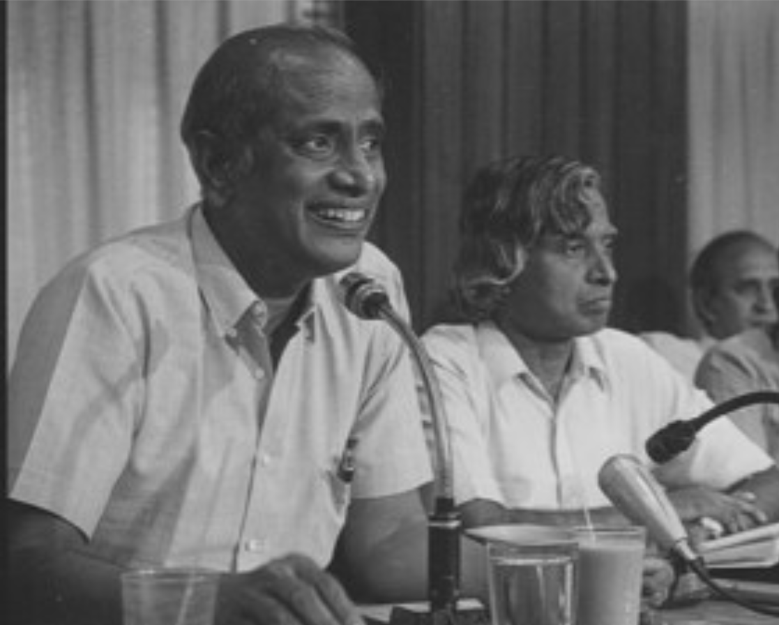 XClassHero's tweet photo. 🇮🇳Dr. Avul Pakir Jainulabdeen Abdul Kalam & 🇮🇳Dr. V.S. Arunachalam designed #Prithvi;
when India was the most sanctioned country after North Korea between 1998 and 2001. 2/2 https://t.co/QuYJz1U0fN