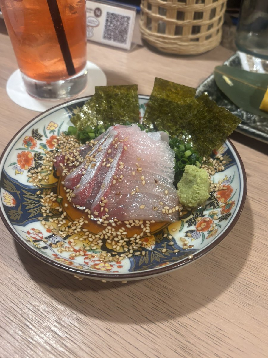 ayaka_leje's tweet photo. たいきん！

この間食べたブリ！

 #leje  #leje京都 https://t.co/iqaujNCQYp