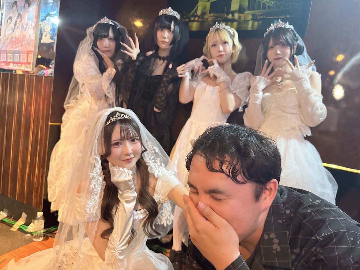 shot_mi_5's tweet photo. 【代理ポスト】

娘の結婚を止められず、パパ号泣 https://t.co/x5wjUHyJiS