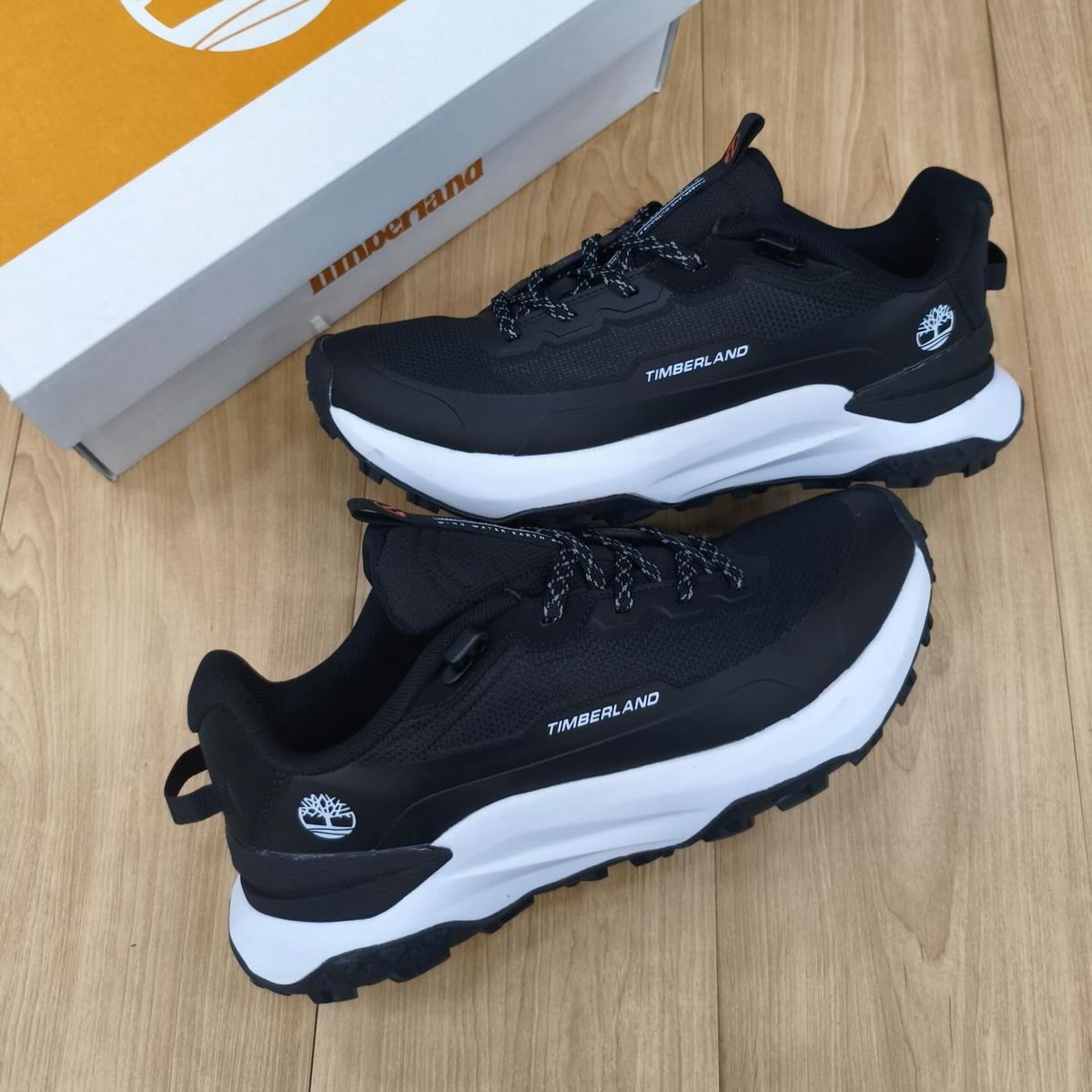 sneakersfandom's tweet photo. https://t.co/Fz9lAdAA5o