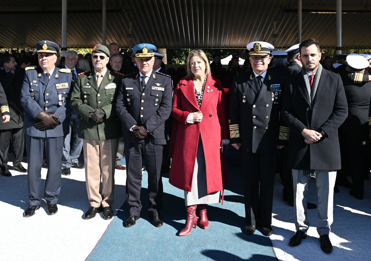 luisrolleok's tweet photo. Quiero enviar mi reconocimiento a los integrantes de esta histórica fuerza federal, cuya vocación y profesionalismo son fundamentales para la protección y seguridad de nuestros espacios marítimos, fluviales y portuarios en cada rincón del país. https://t.co/ojZXmJa8m8