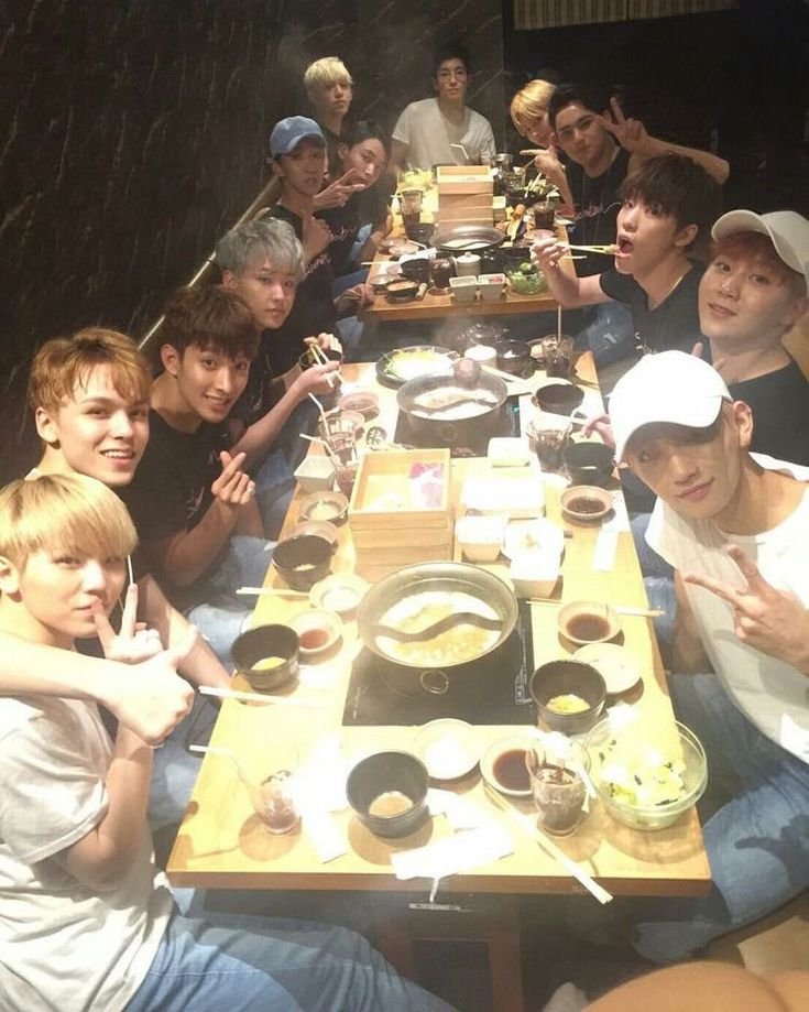 ihrtkyeom's tweet photo. 🍽🌟♥️ https://t.co/zkXl7doiJM