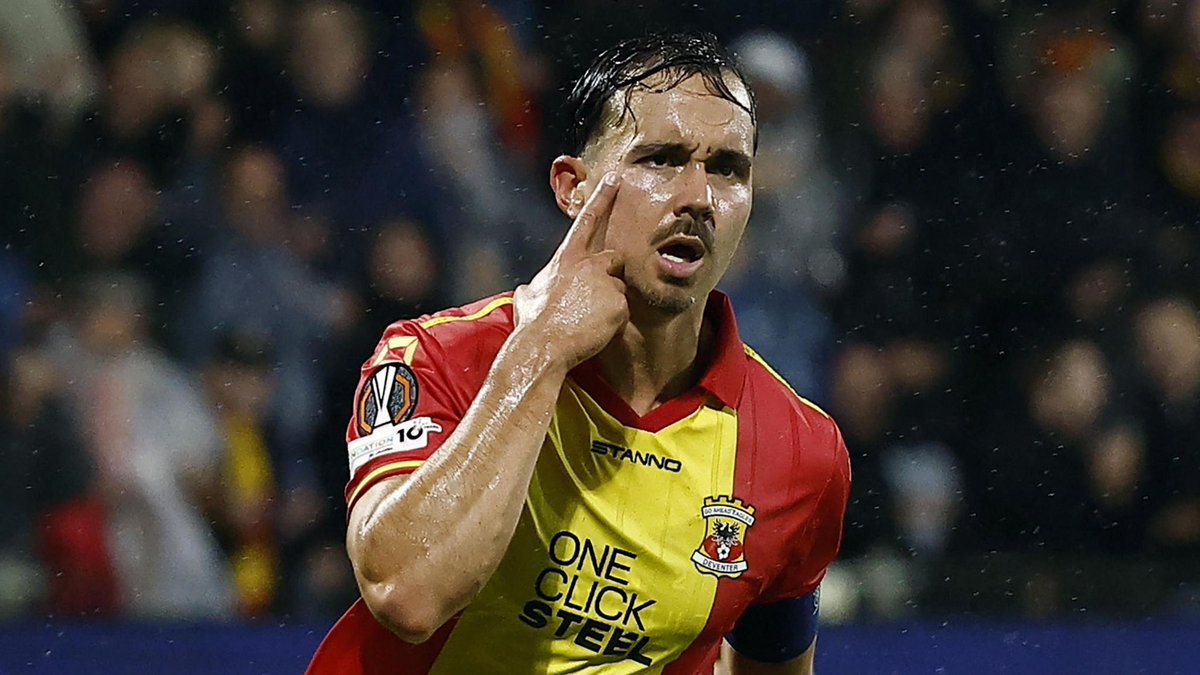 RampantRaskin's tweet photo. Breaking🚨 

Celtic are in advanced talks to sign Dutch midfielder Fokken Nobodee from Go Ahead Eagles 🍀

Medical expected later this week after a fee of around £1.5m was agreed 💸 https://t.co/0zPzlYeama
