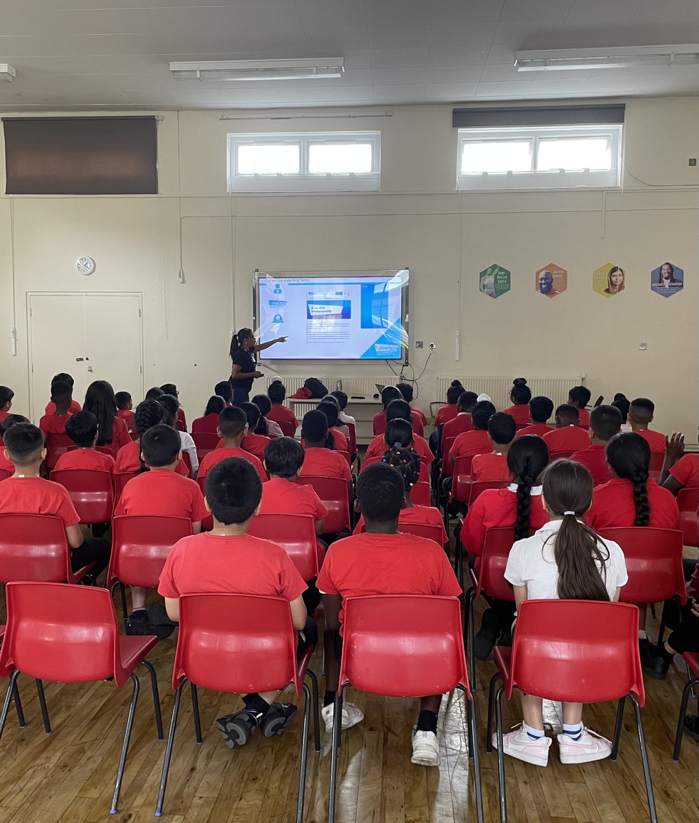 FearlessORG's tweet photo. Earlier this week, our Senior Fearless Youth Coordinator, Andréa, delivered knife‑crime workshops to 120 Year 5 and Year 6 students at St James Watt Primary School in Birmingham.

This work is made possible thanks to funding from @TNLComFund, awarded to Crimestoppers 👏 https://t.co/Z1uyFpBFqe