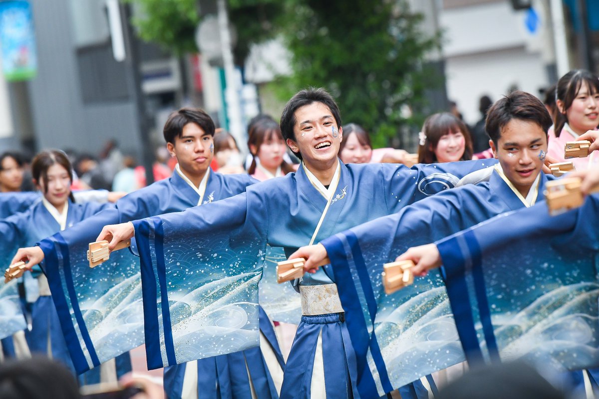 haruyosa23's tweet photo. 第21回 湘南よさこい祭り
早稲田大学よさこいチーム 東京花火 (2/3)
06.07 スターモール

#湘南よさこい #東京花火 https://t.co/6LMacMmYNp