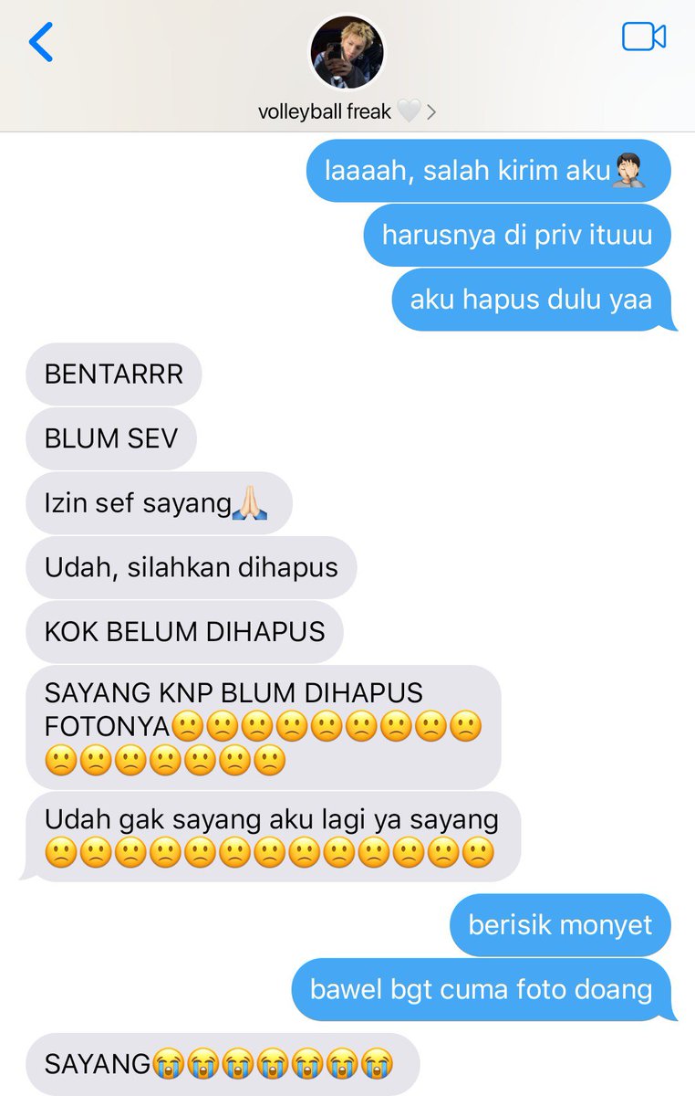 kyougne's tweet photo. marhoon few tweets au

jadi yang cranky, tuh, sebenernya adam apa mika? https://t.co/M8qhGLAzJ3