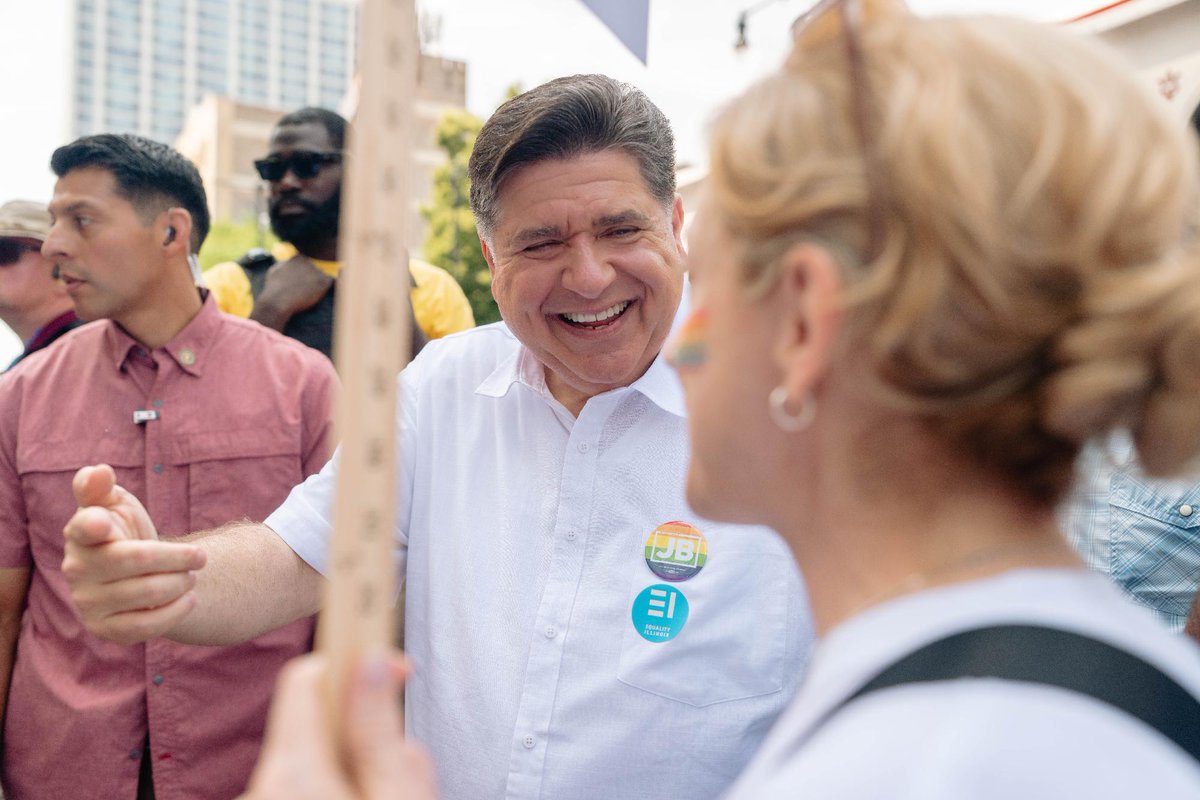 JBPritzker's tweet photo. There's no place like Chicago Pride. 🏳️‍🌈 https://t.co/UrBjXmobW7