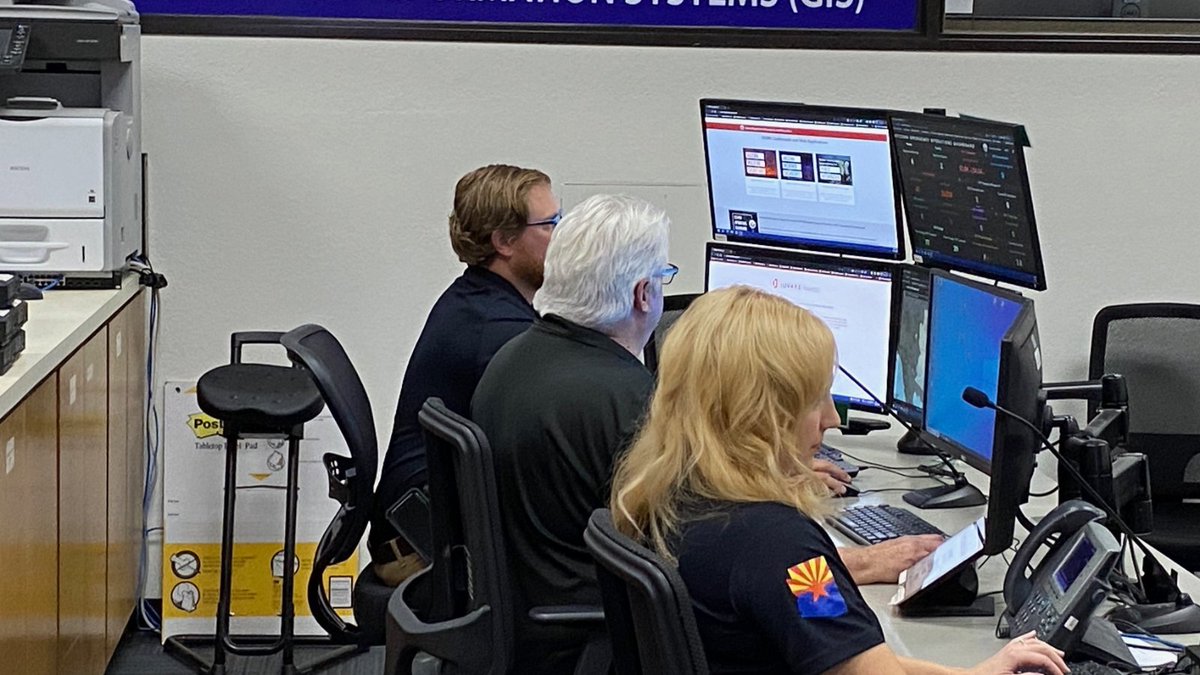 DEMAArizona's tweet photo. Data saves lives. 📊🗺️ The DEMA Situation Unit powers our Common Operating Picture by managing GIS, web apps, and crisis systems.
#DataScience #EmergencyManagement #GIS #PublicSafety #DEMA #AZPrepared https://t.co/cvalWKOfsW