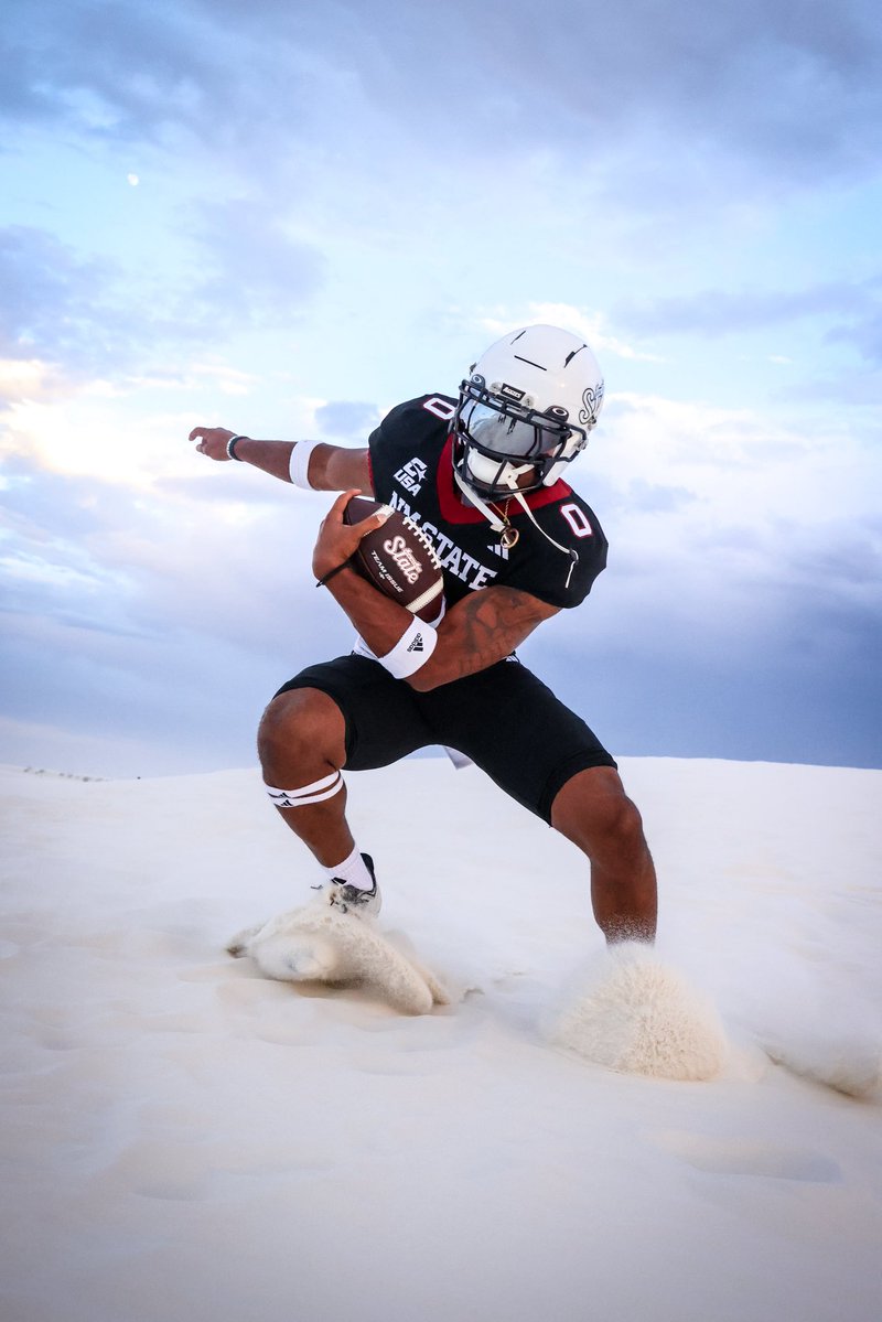 NMStateFootball's tweet photo. Are you ready?👀

#AggieUp x #RideForTheBrand https://t.co/hdq2IWp6E2