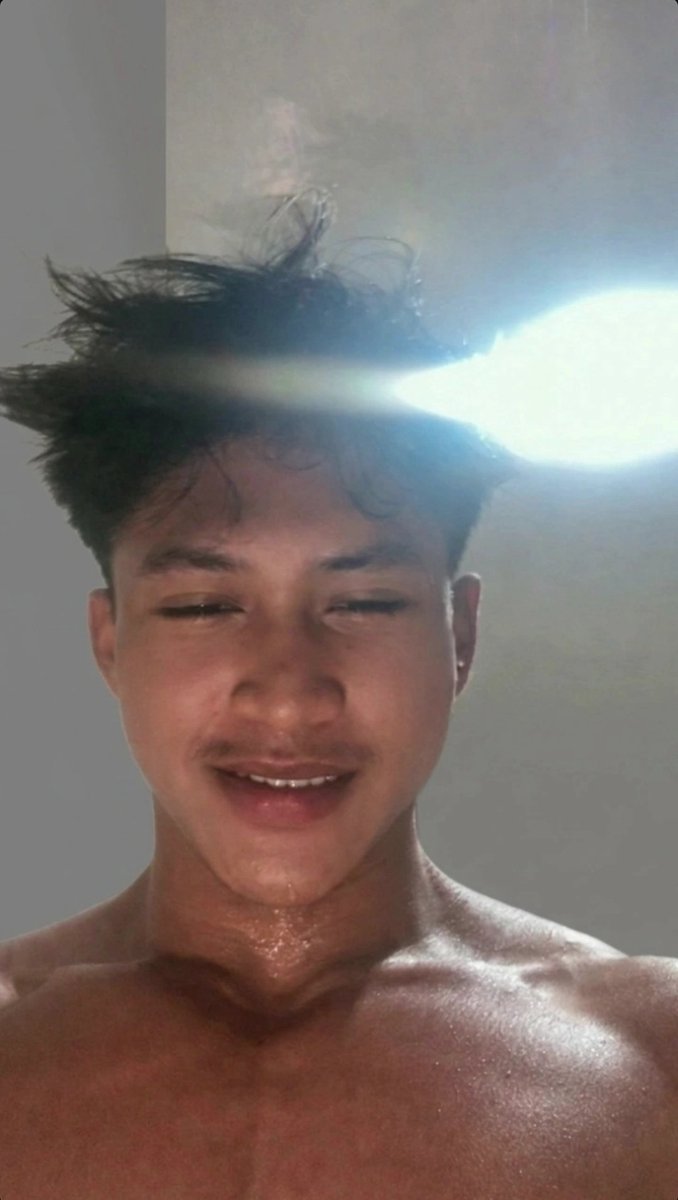 ziqr13309's tweet photo. jilatin dong sayang #gay https://t.co/VdHB9h3m17