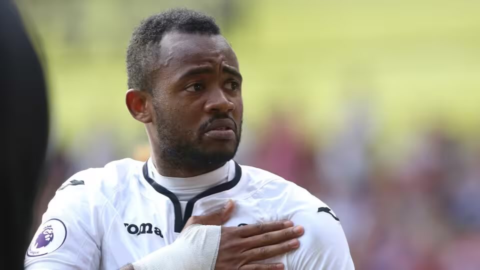 SwansSteadfast's tweet photo. Moussa Yeo isn't the first African attacker we have had in our ranks 🇲🇱

Let's hope for some similar success 🦢 https://t.co/Cu4zAlz5MK