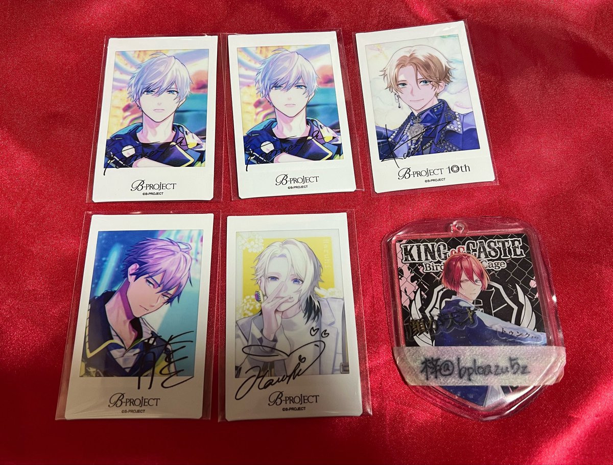 bploazu5z's tweet photo. 異種交換》 B-PROJECT Bプロ サイン 特典
Private Room

譲→北門 是国 阿修 愛染 増長 野目 釈村 遙日 不動 殿
求♡ サイン Private Room 音済 チェキ ブロマイド

各1枚求めています
チェキ↔︎チェキ、ブロマ↔︎ブロマ
郵送

纏めてだとありがたいですが1点からでもお気軽にお声掛けください🙇‍♀️ https://t.co/LTahGMLi4L